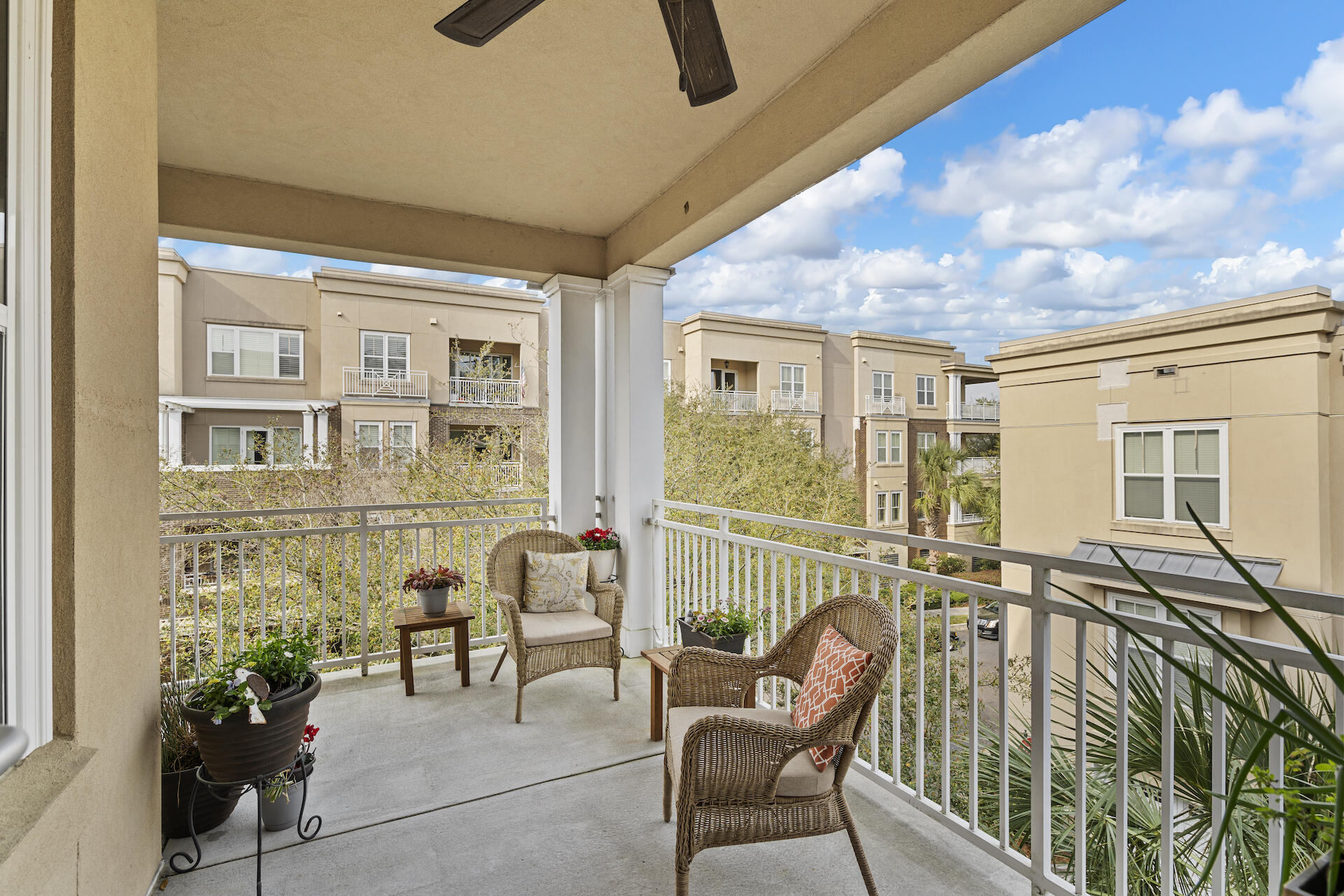 Photo 13 of 24 of 200 River Landing Drive D201 condo