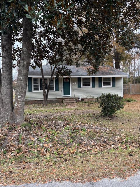 A home in Moncks Corner