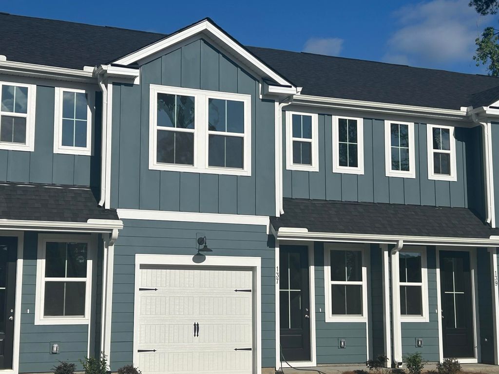 Photo of 137 Berry Shoals Drive, Summerville, SC 29485 (MLS # 26012110)