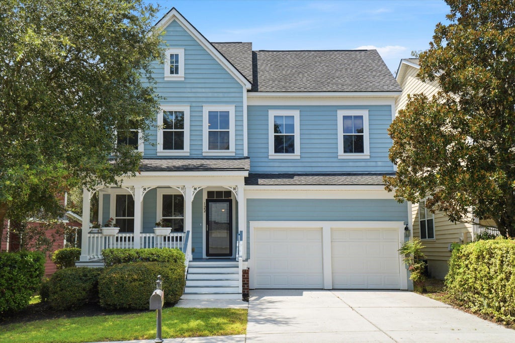 Photo of 122 Ashley Bluffs Road, Summerville, SC 29485 (MLS # 26024196)