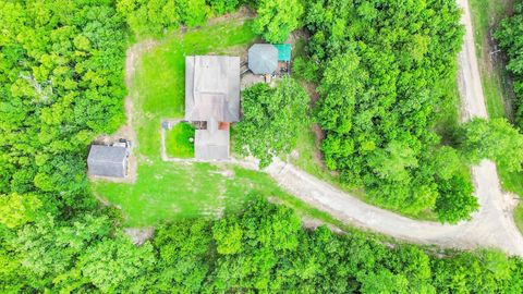 A home in Cottageville