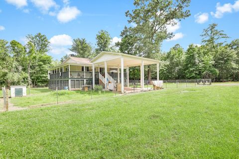 A home in Cottageville