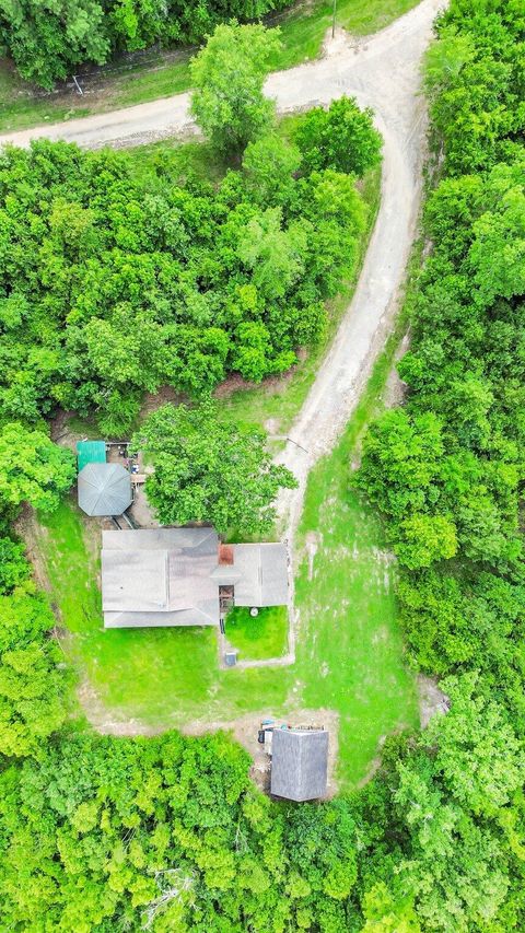 A home in Cottageville