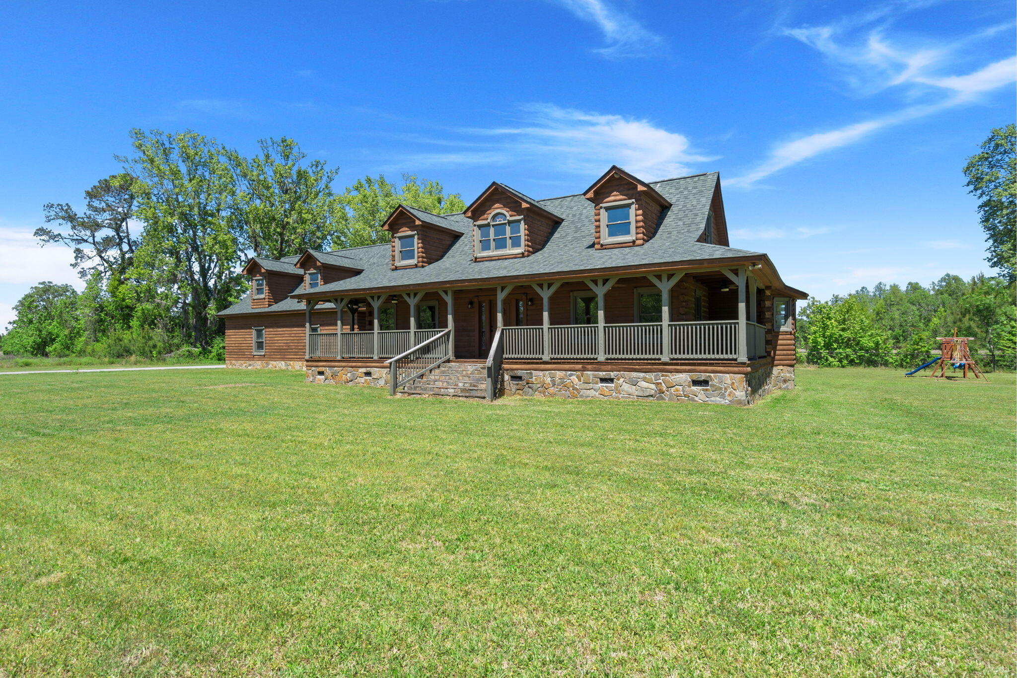3936 Lodge Highway