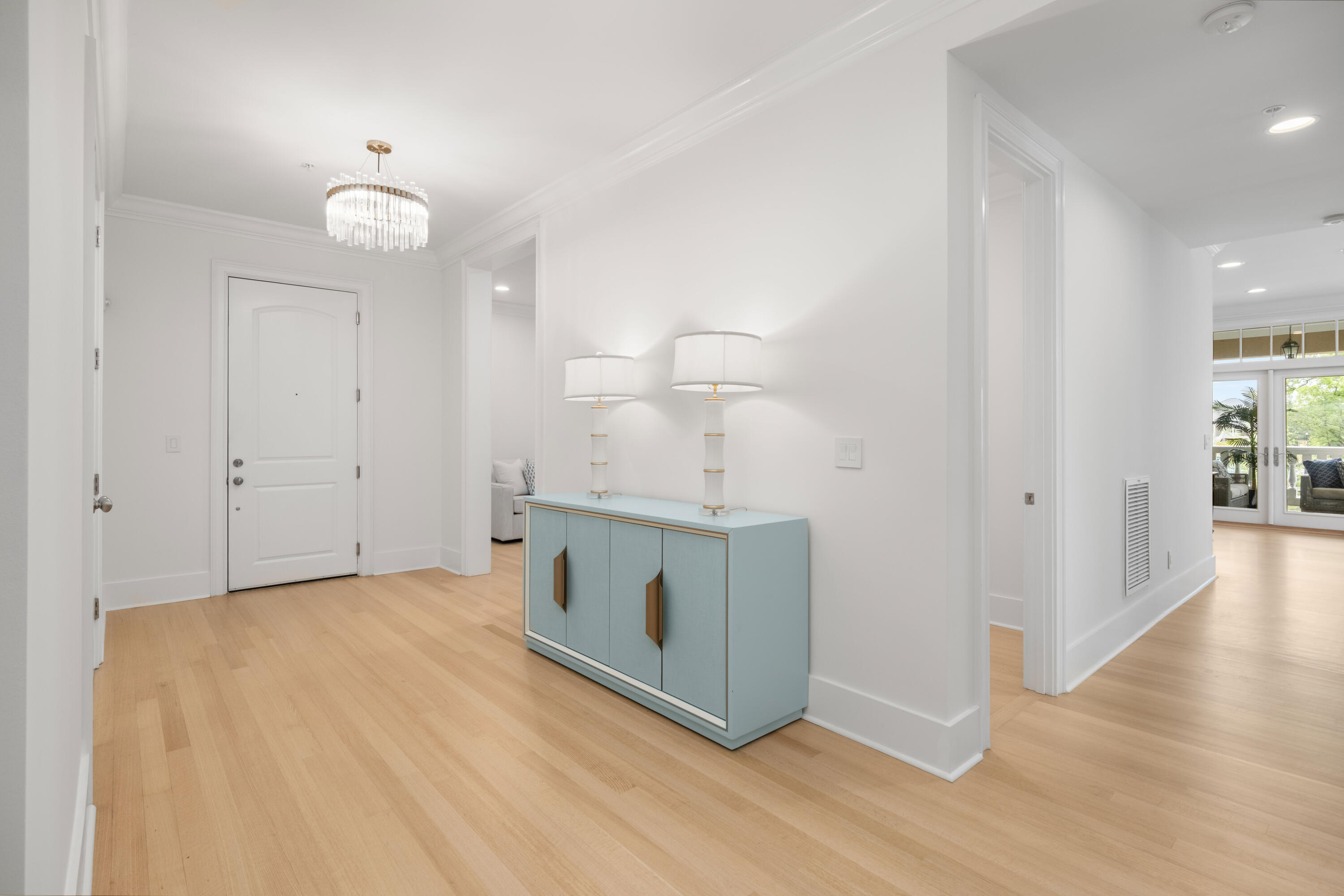 144 Fairbanks Oak Alley 2b