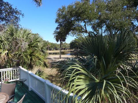 A home in Edisto Island