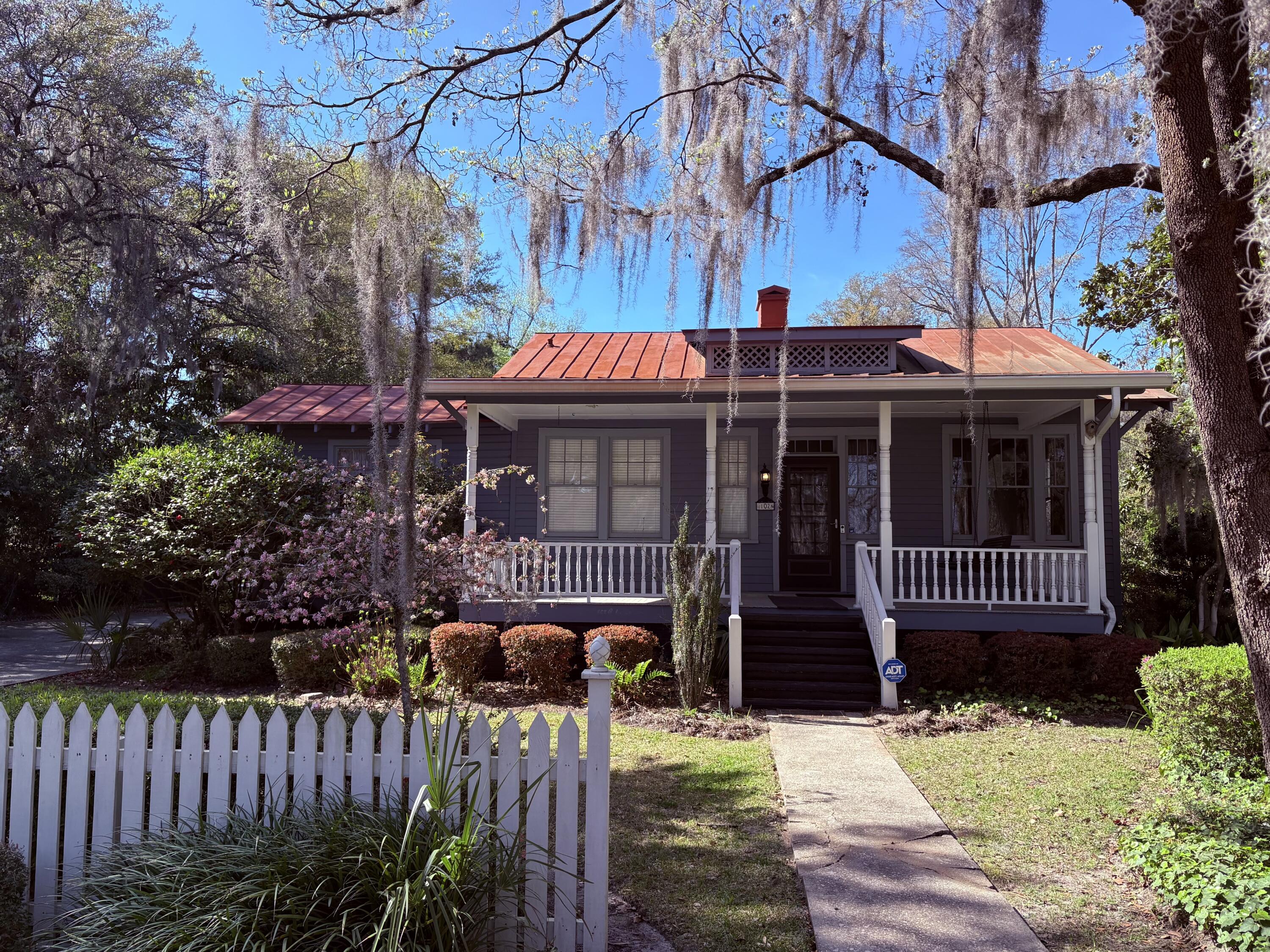 102 S Palmetto Street