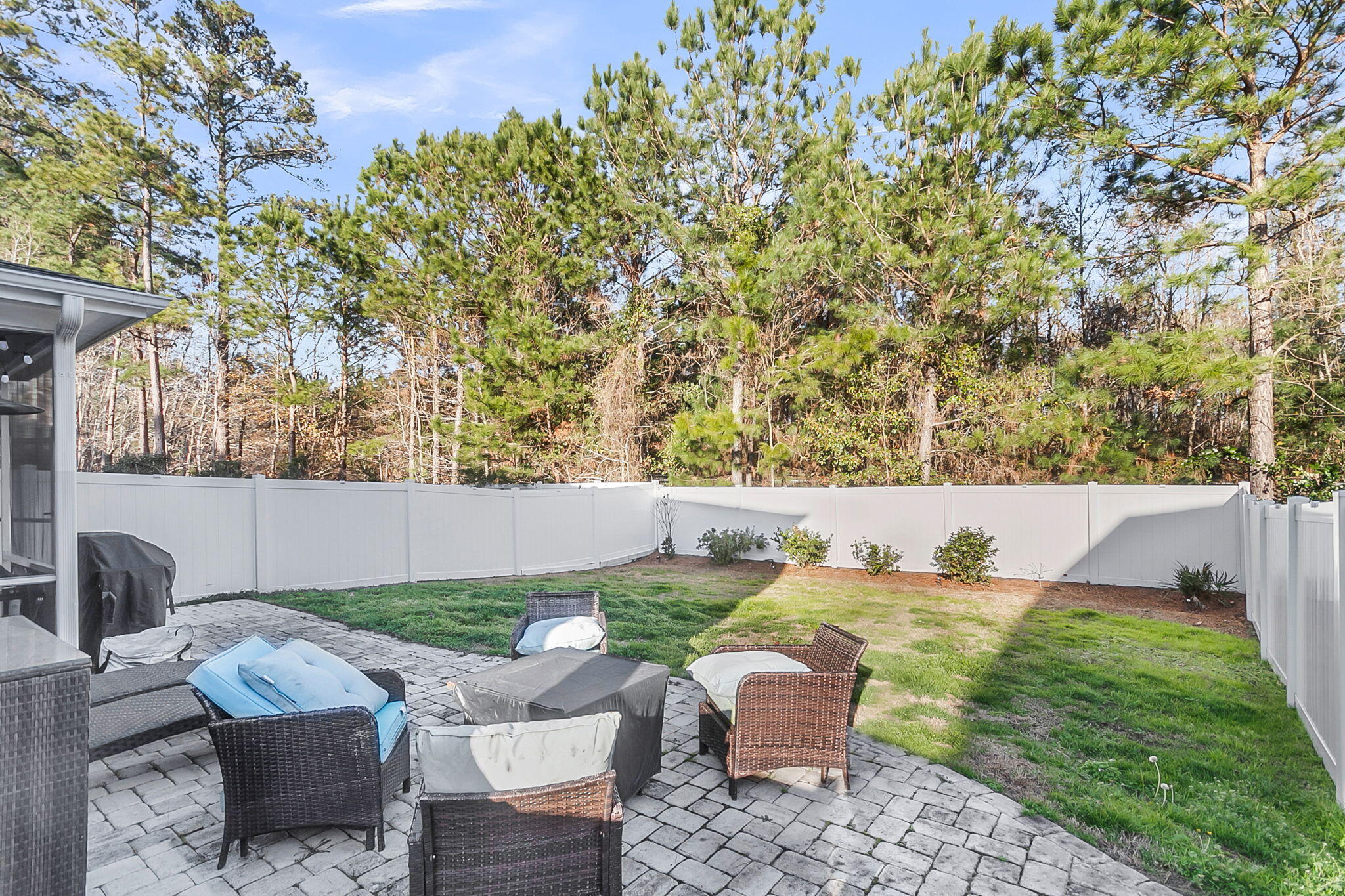 1608 Mermentau Street