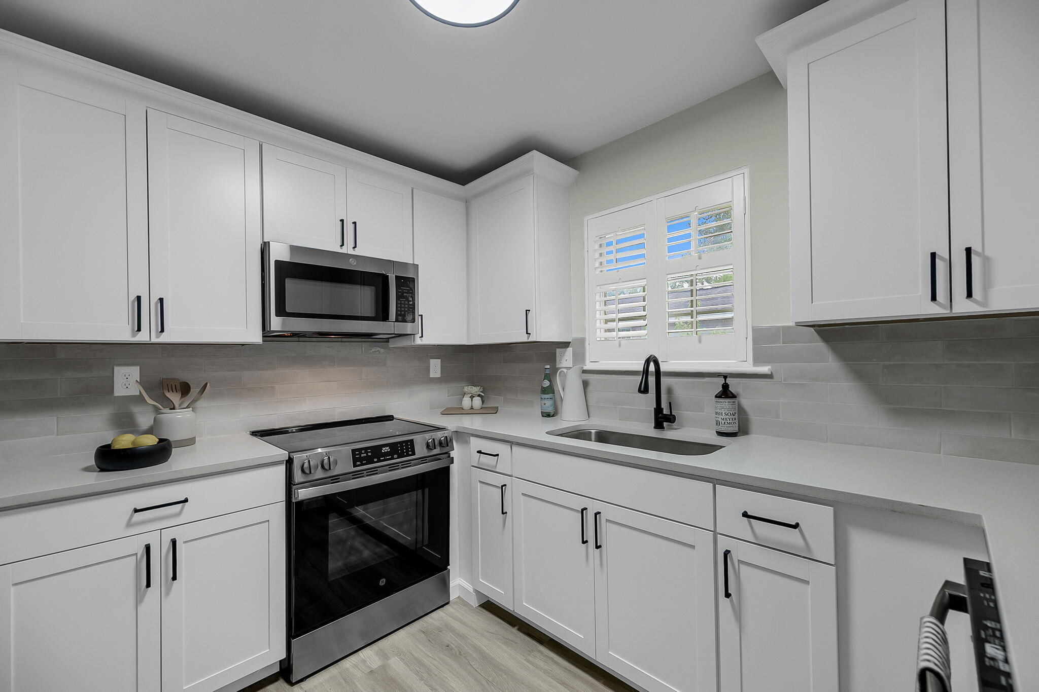 516 Arlington Drive B 5