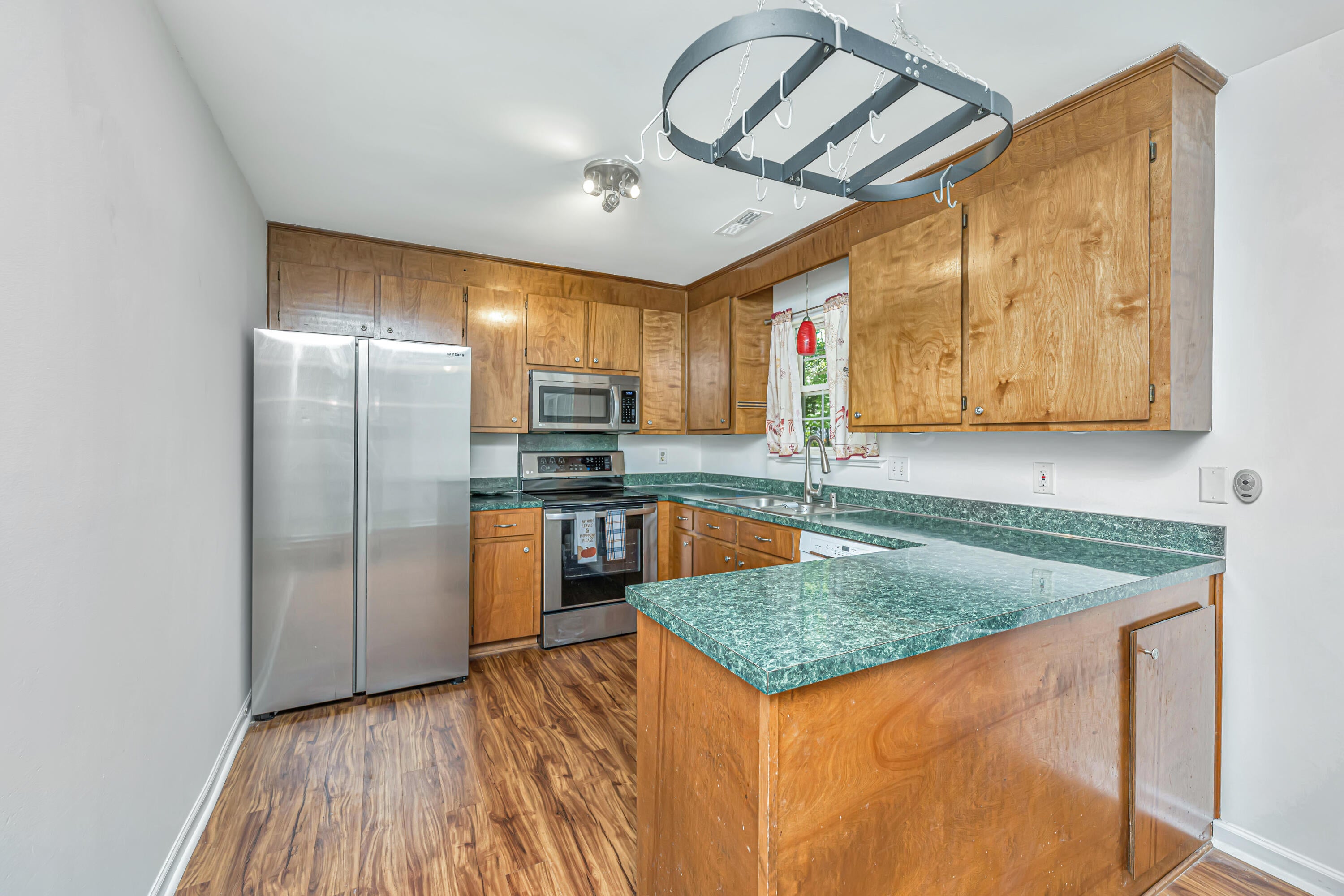 2229 Sawmill Trace Lane