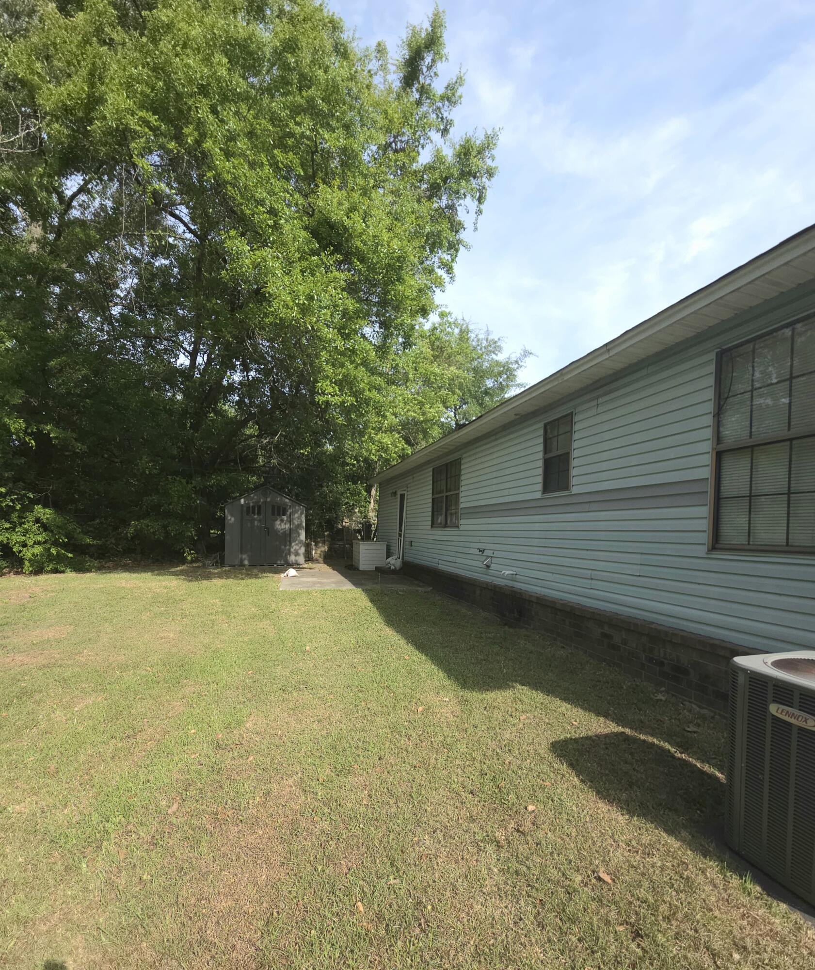 5807 Robinhood Drive