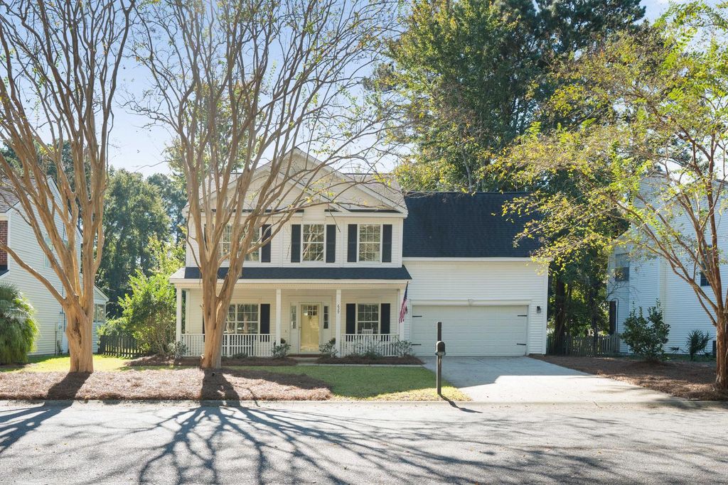 Photo of 629 Antebellum Lane, Mount Pleasant, SC 29464 (MLS # 25028516)