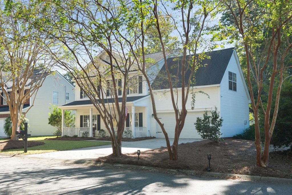 Photo of 629 Antebellum Lane, Mount Pleasant, SC 29464 (MLS # 25028516)