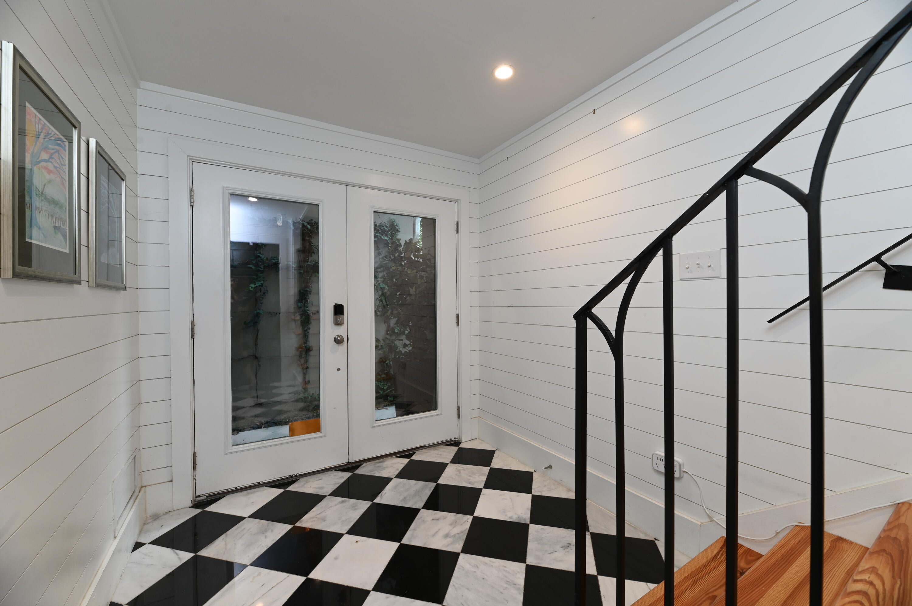 375 Huger Street Unit F