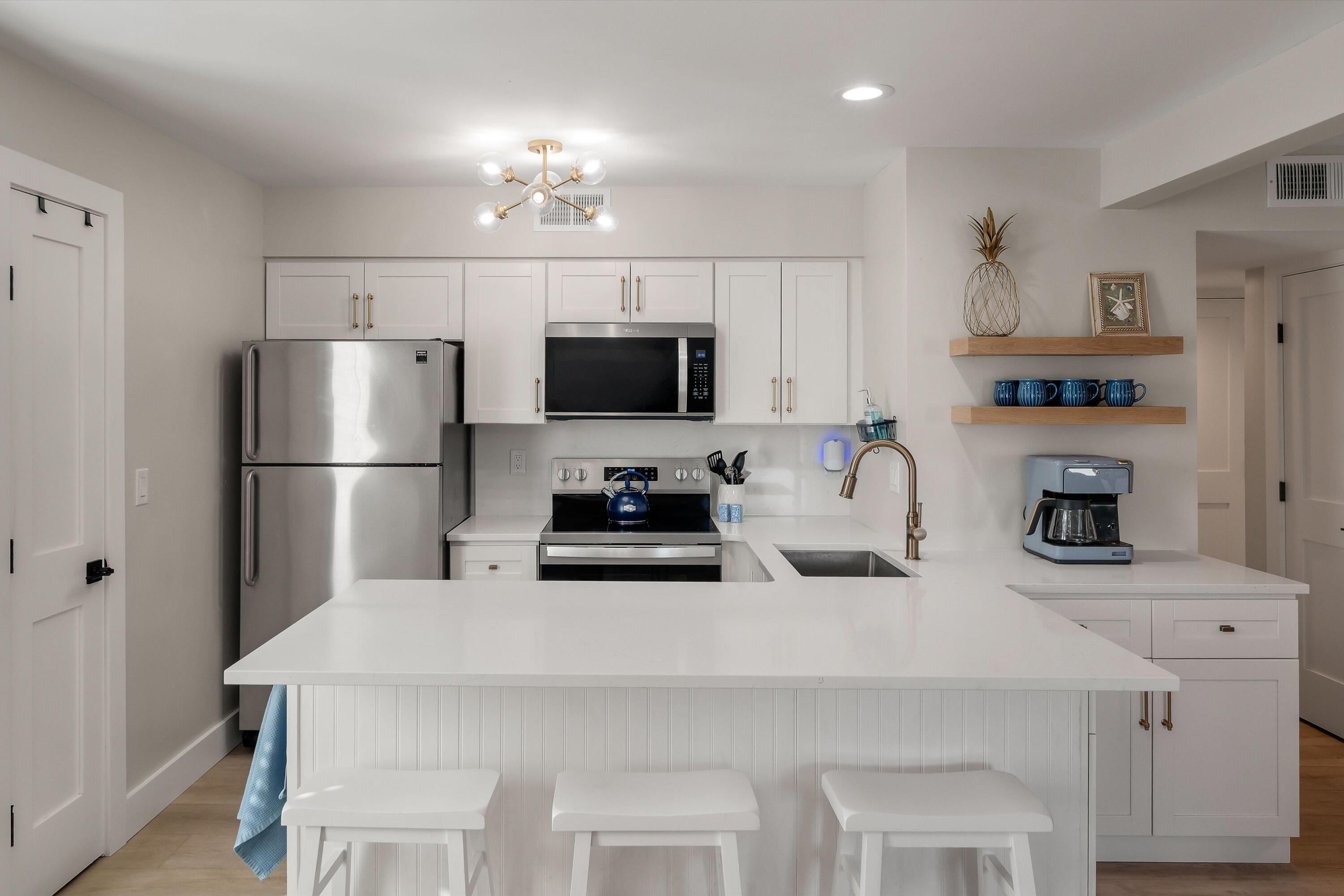1617 Live Oak Park