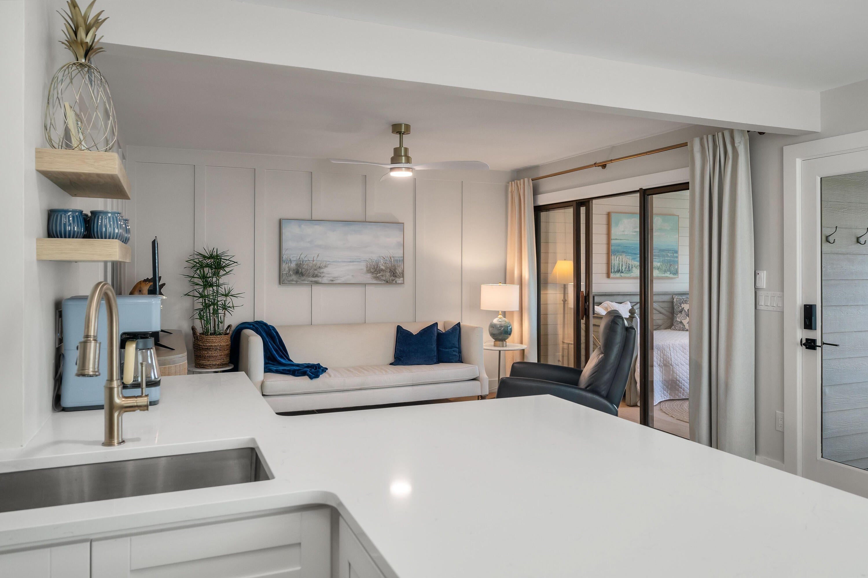 1617 Live Oak Park
