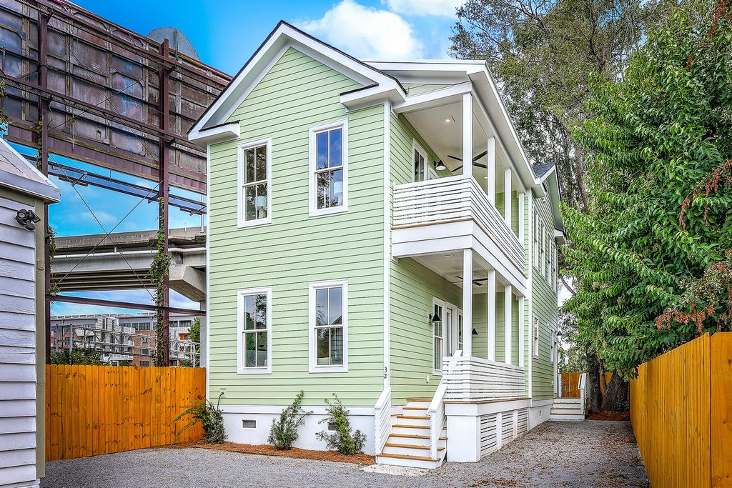 Photo of 32 F Street #Unit B, Charleston, SC 29403 (MLS # 25026900)