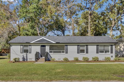 Photo of 235 Mary Scott Drive, Goose Creek, SC 29445 (MLS # 25027162)