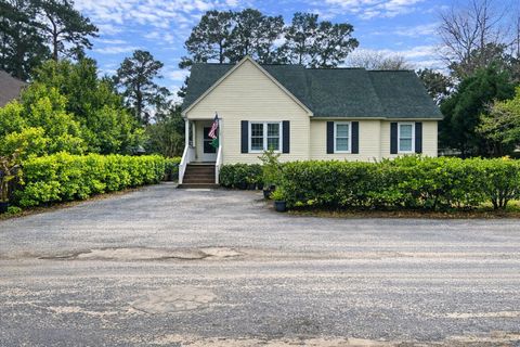 Photo of 316 Queens Court, Mount Pleasant, SC 29464 (MLS # 26007628)