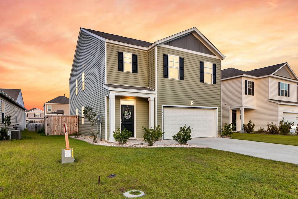 Photo of 108 Holly Leaf Lane, Summerville, SC 29486 (MLS # 25020653)