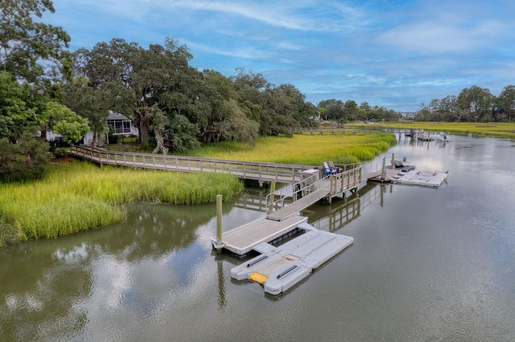 Photo of 178 Beresford Creek Street, Daniel Island, SC 29492 (MLS # 25022566)