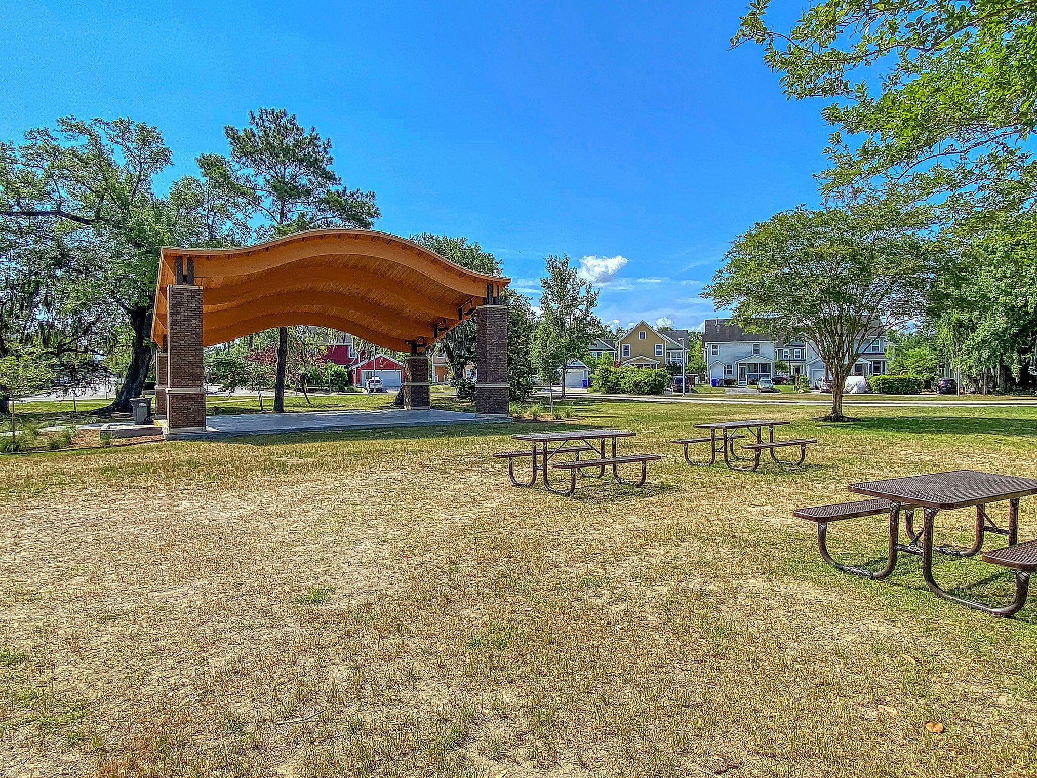 5304 E Dolphin Street