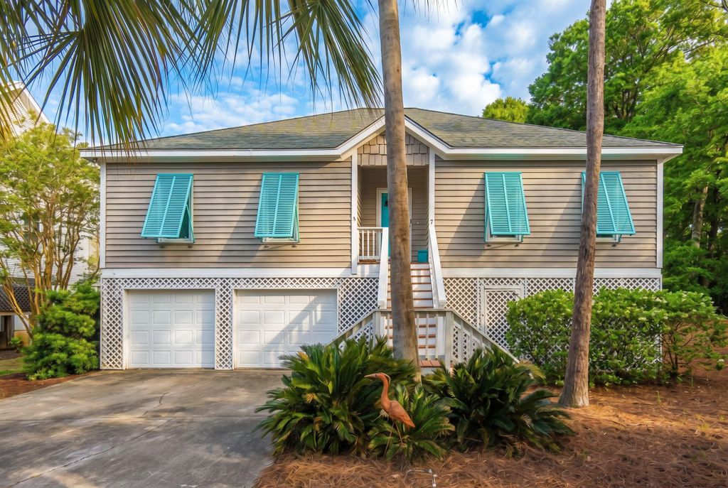 Photo of 7 Sand Dollar Drive, Isle of Palms, SC 29451 (MLS # 26013259)