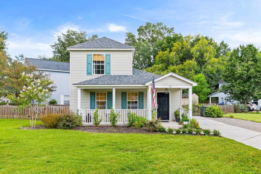 Photo of 12 Palmetto Park Road, Charleston, SC 29407 (MLS # 26023893)