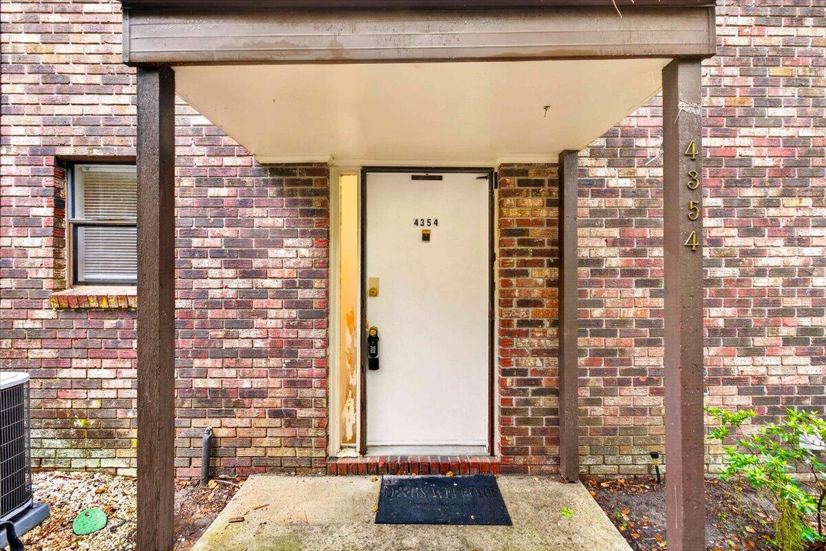 4354 Great Oak Drive
