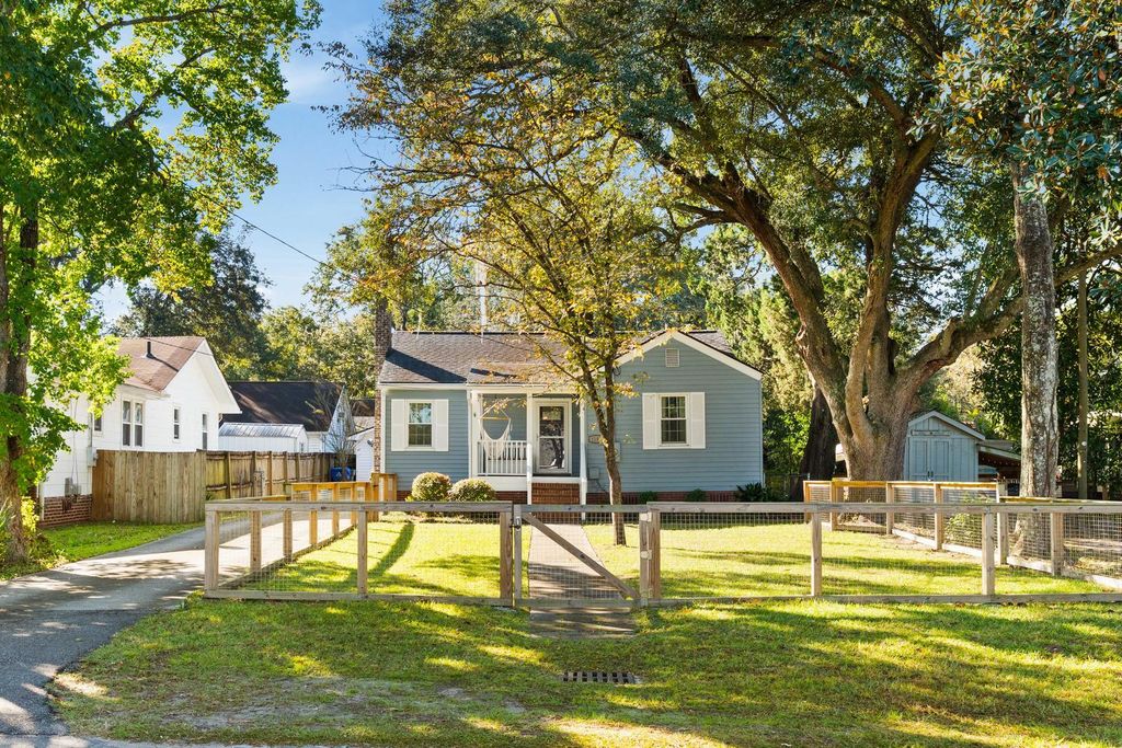Photo of 1183 Arant Street, North Charleston, SC 29405 (MLS # 25028870)