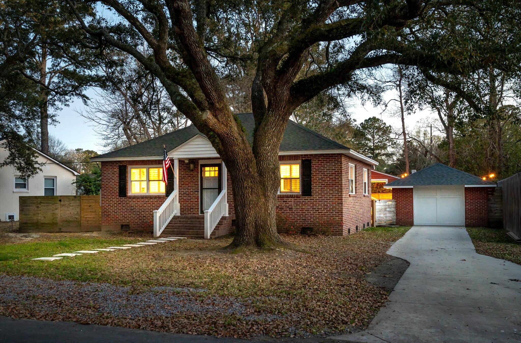 1235 Sunset Drive