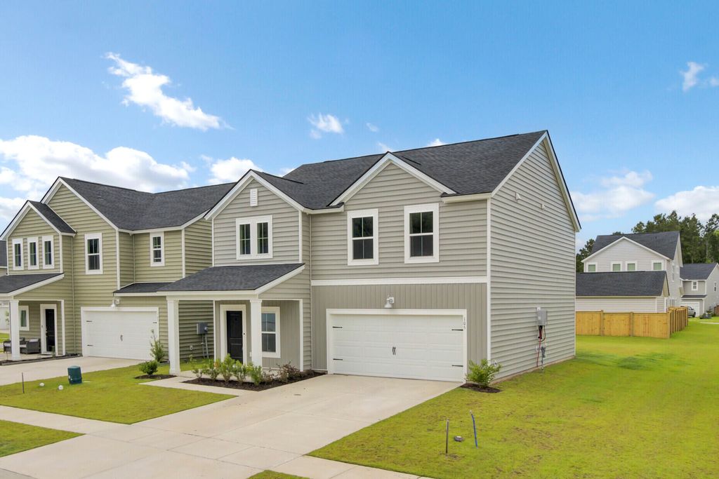 Photo of 105 Oast Lane, Summerville, SC 29485 (MLS # 25015137)