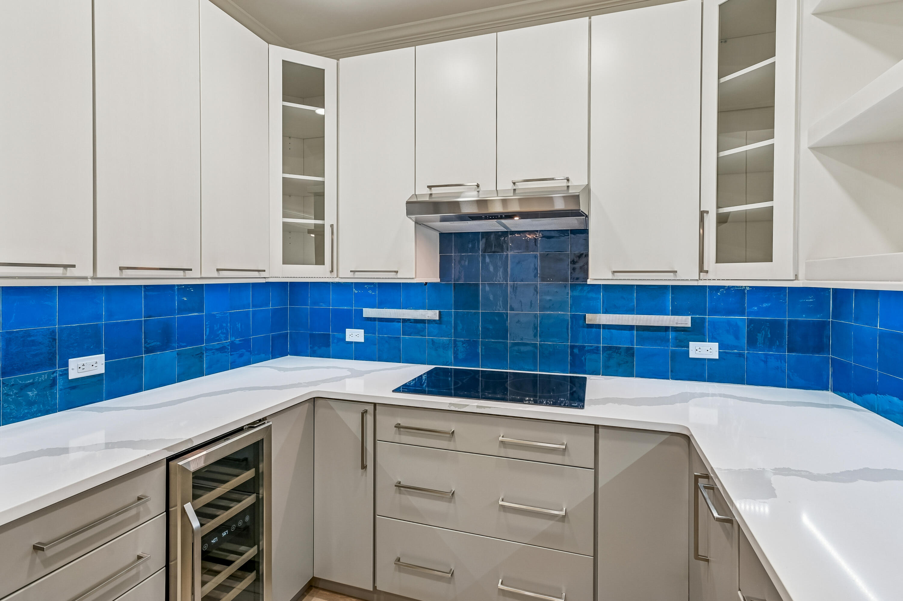 1025 Riverland Woods Place 305