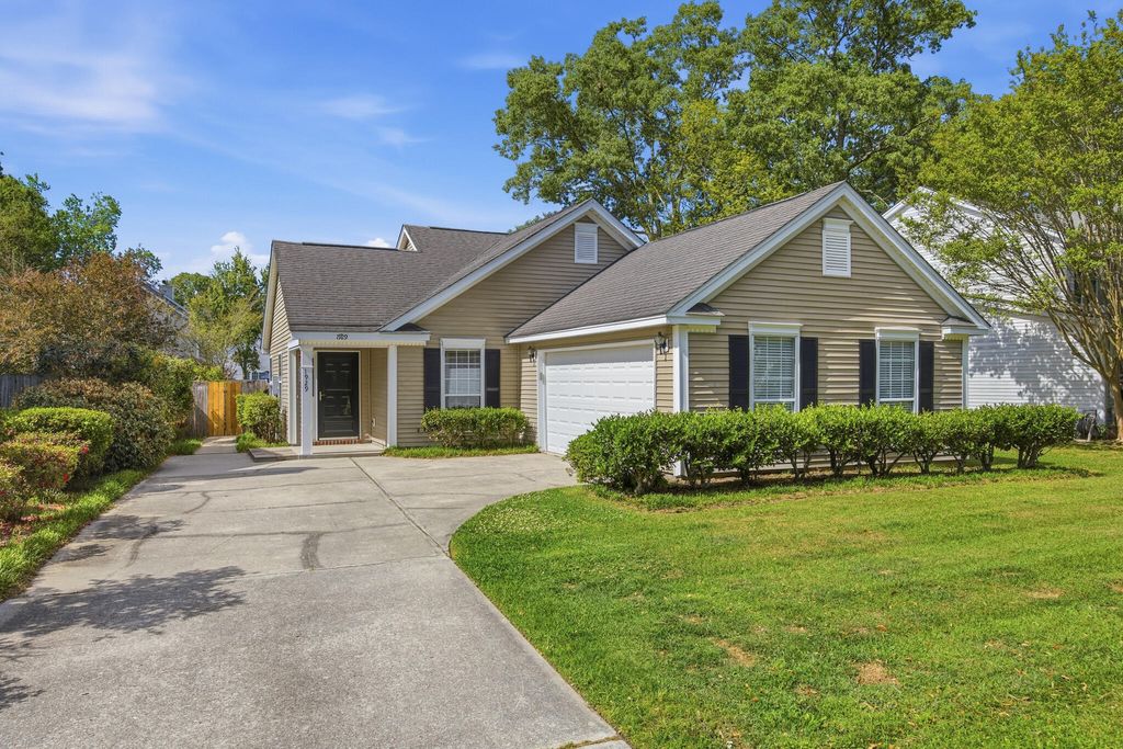 Photo of 1929 Treebark Drive, Charleston, SC 29414 (MLS # 26010259)