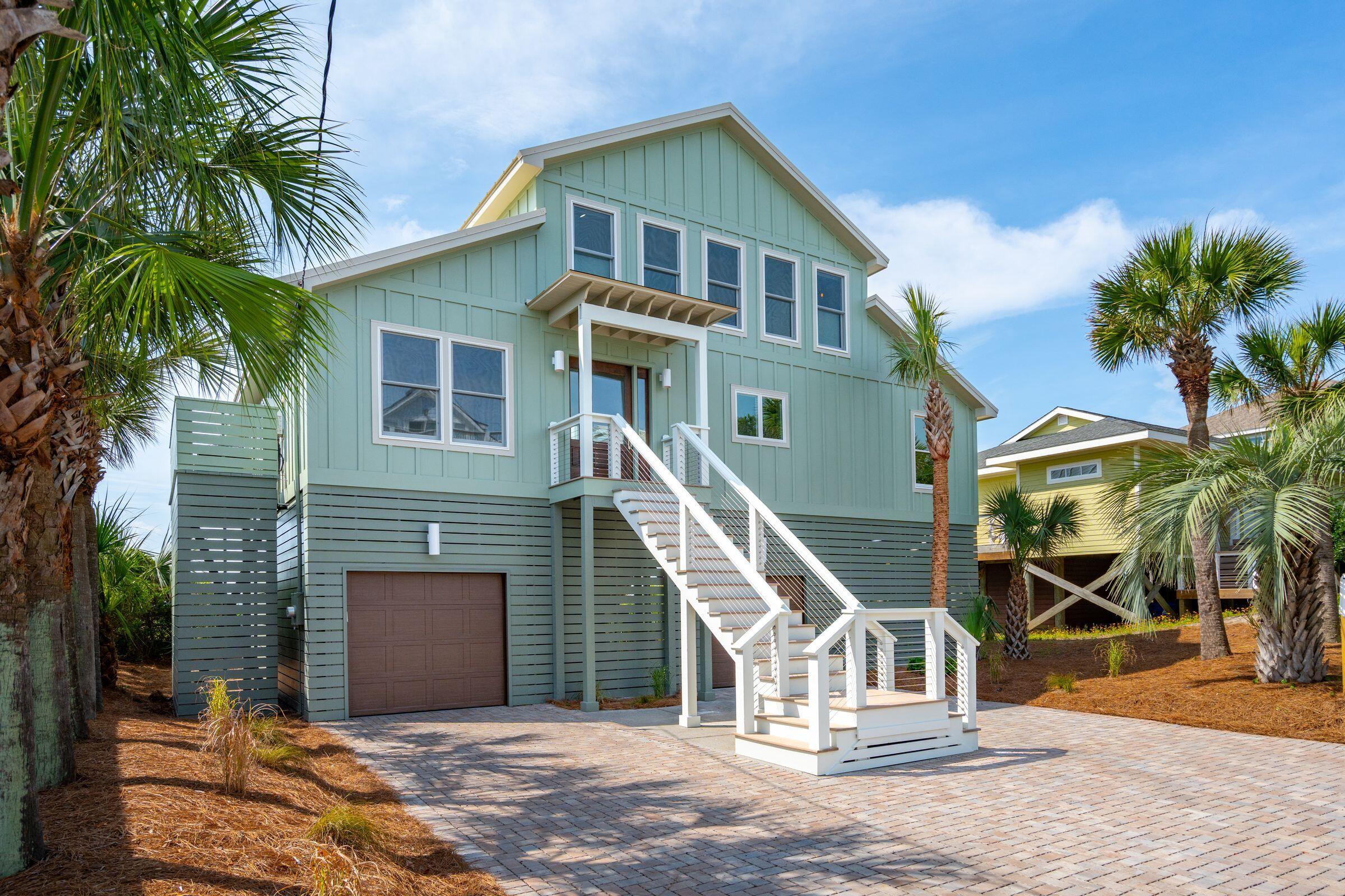 313 E Arctic Avenue