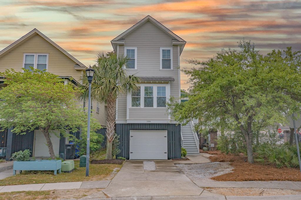 Photo of 1006 Hunley Waters Circle, North Charleston, SC 29405 (MLS # 26010520)
