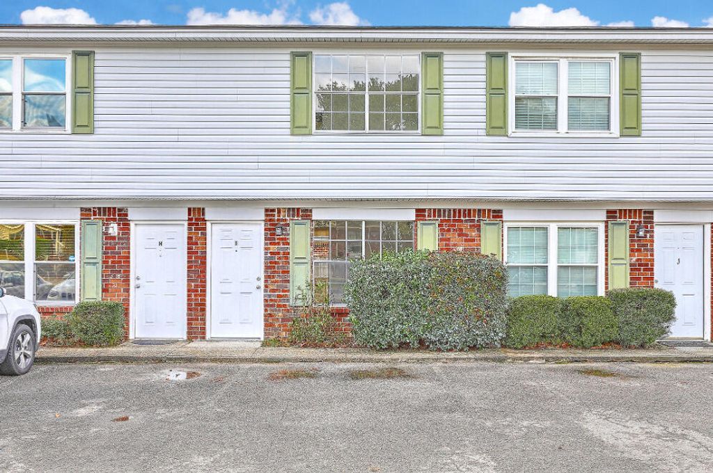 Photo of 519 Parkdale Drive #I, Charleston, SC 29414 (MLS # 25031657)