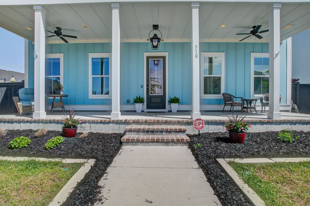 Photo of 310 Ripple Park Drive, Summerville, SC 29486 (MLS # 26003463)