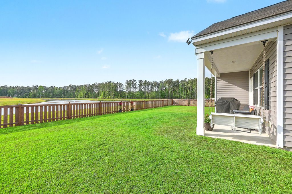 Photo of 614 Polaris Way, Summerville, SC 29486 (MLS # 26010686)