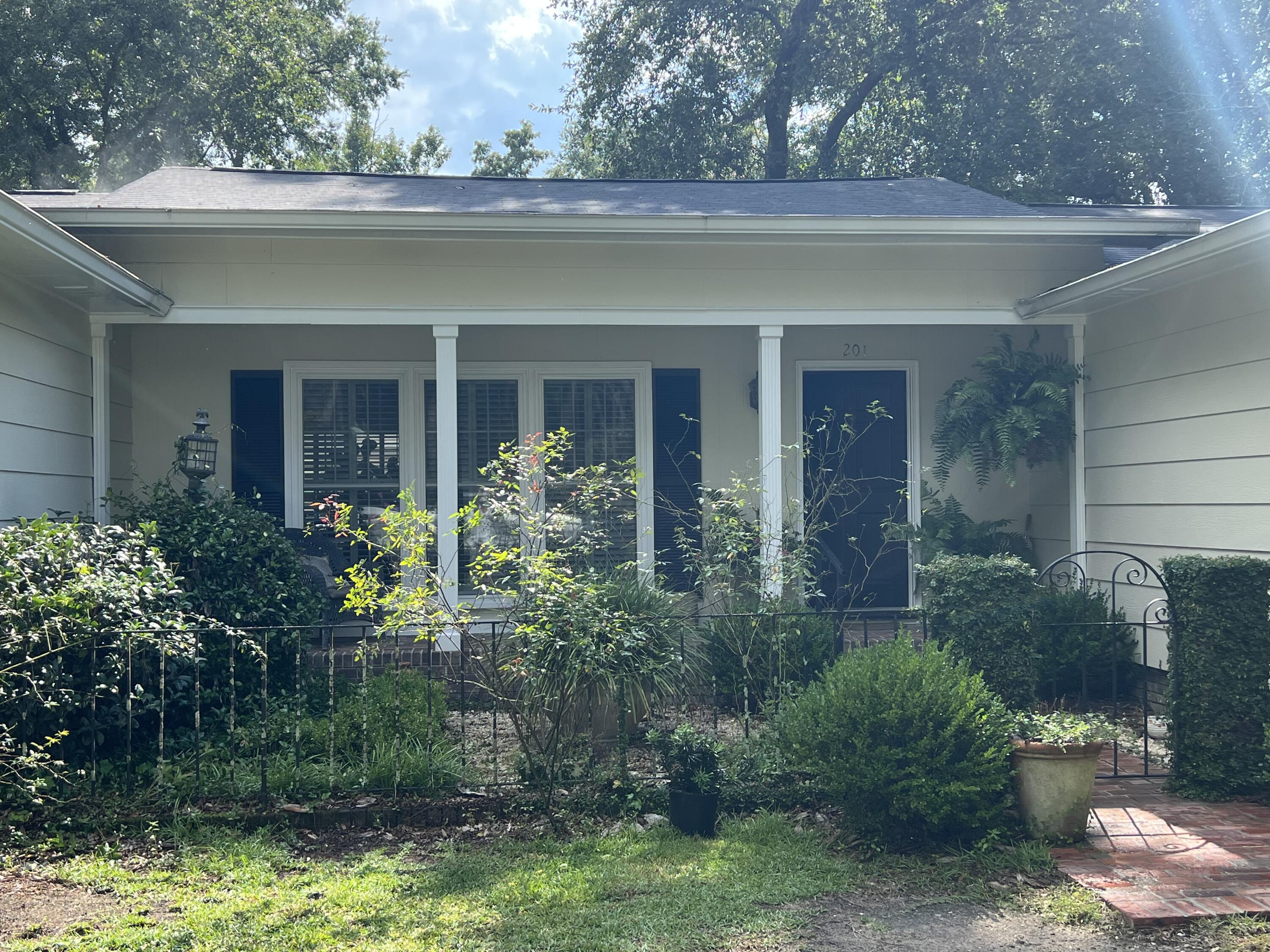 201 Silverhill Road