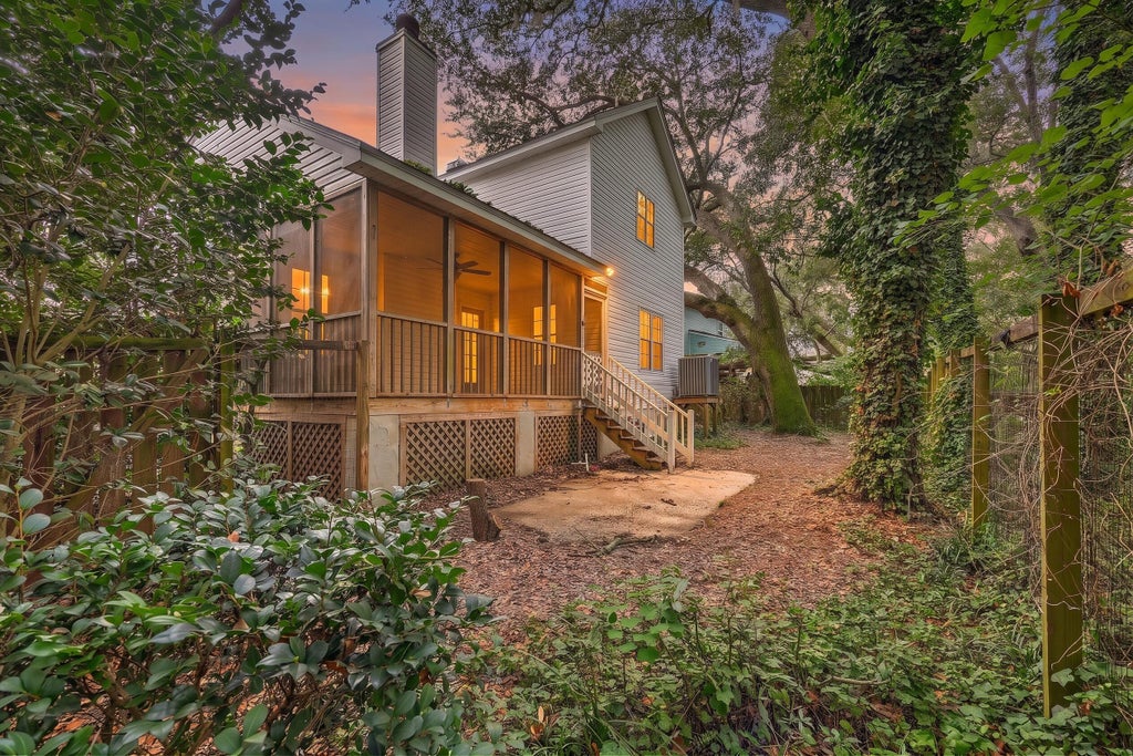 Photo of 1759 Crystal Lake Drive, Charleston, SC 29412 (MLS # 26025941)