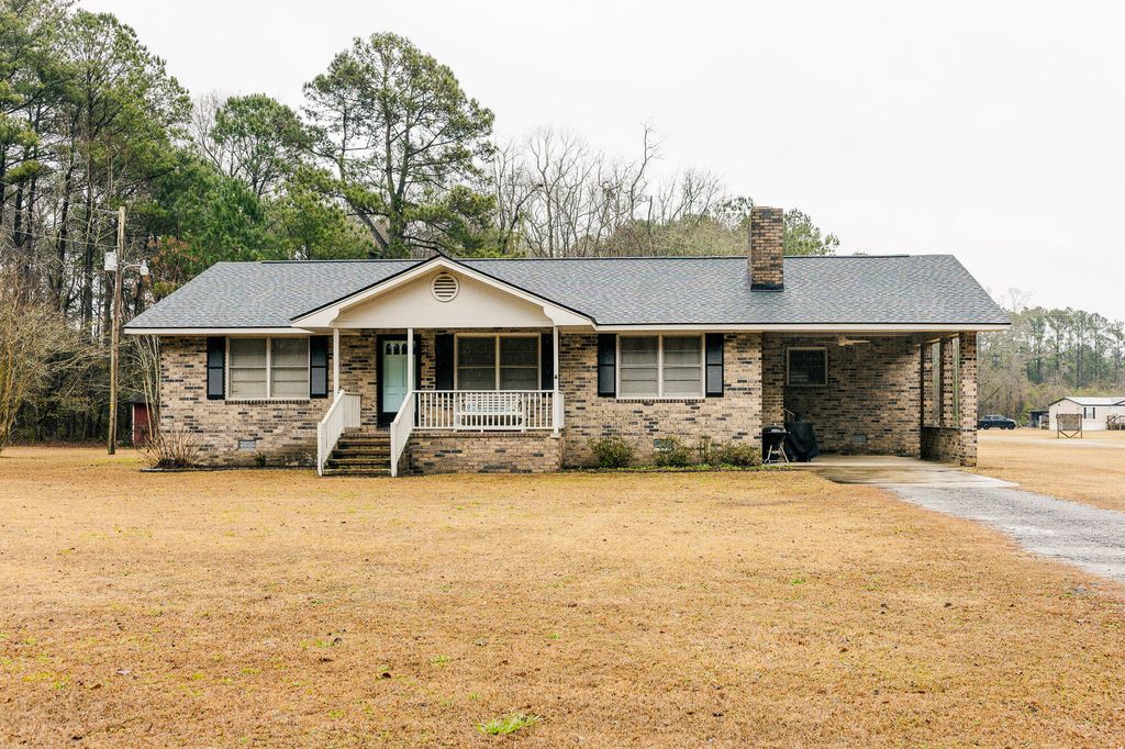 Photo of 181 Dusty Road, Saint George, SC 29477 (MLS # 26003324)