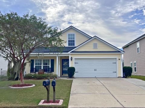 A home in Moncks Corner