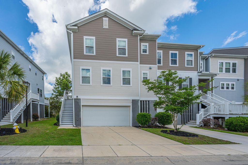 Photo of 631 Mclernon Trace, Johns Island, SC 29455 (MLS # 26015619)