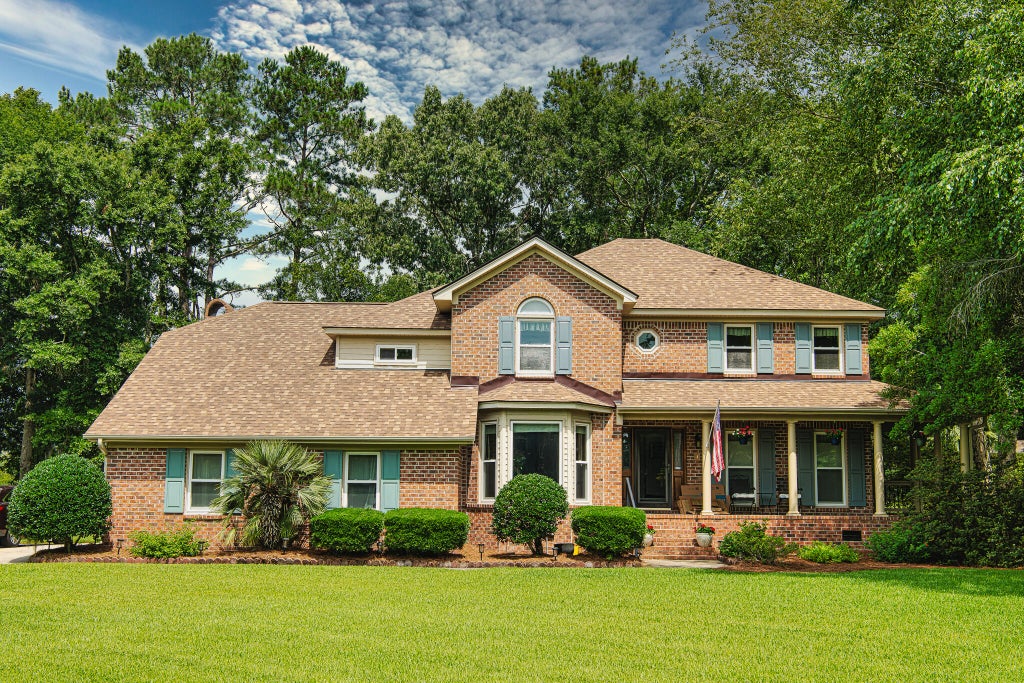 Photo of 2 Cutchin Court, Charleston, SC 29414 (MLS # 26017025)