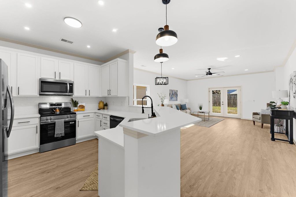 Photo of 203 Summer View Road, Summerville, SC 29486 (MLS # 25030228)