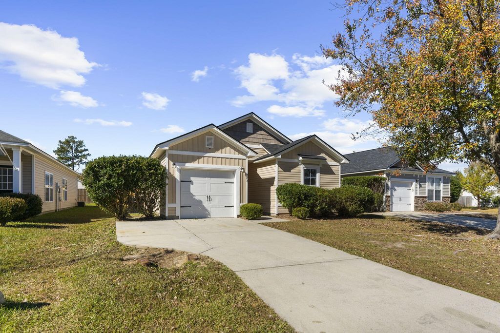 Photo of 203 Summer View Road, Summerville, SC 29486 (MLS # 25030228)