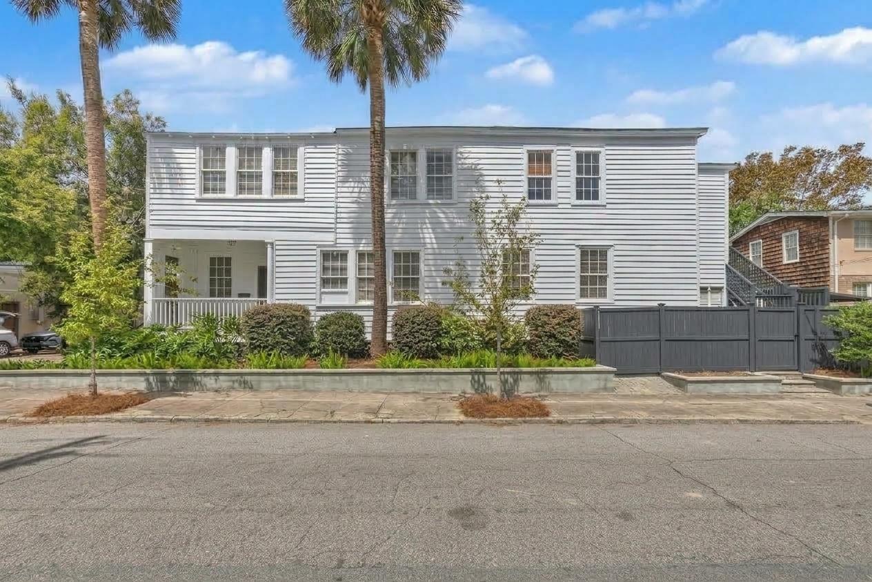 102 Nassau Street A, B, C