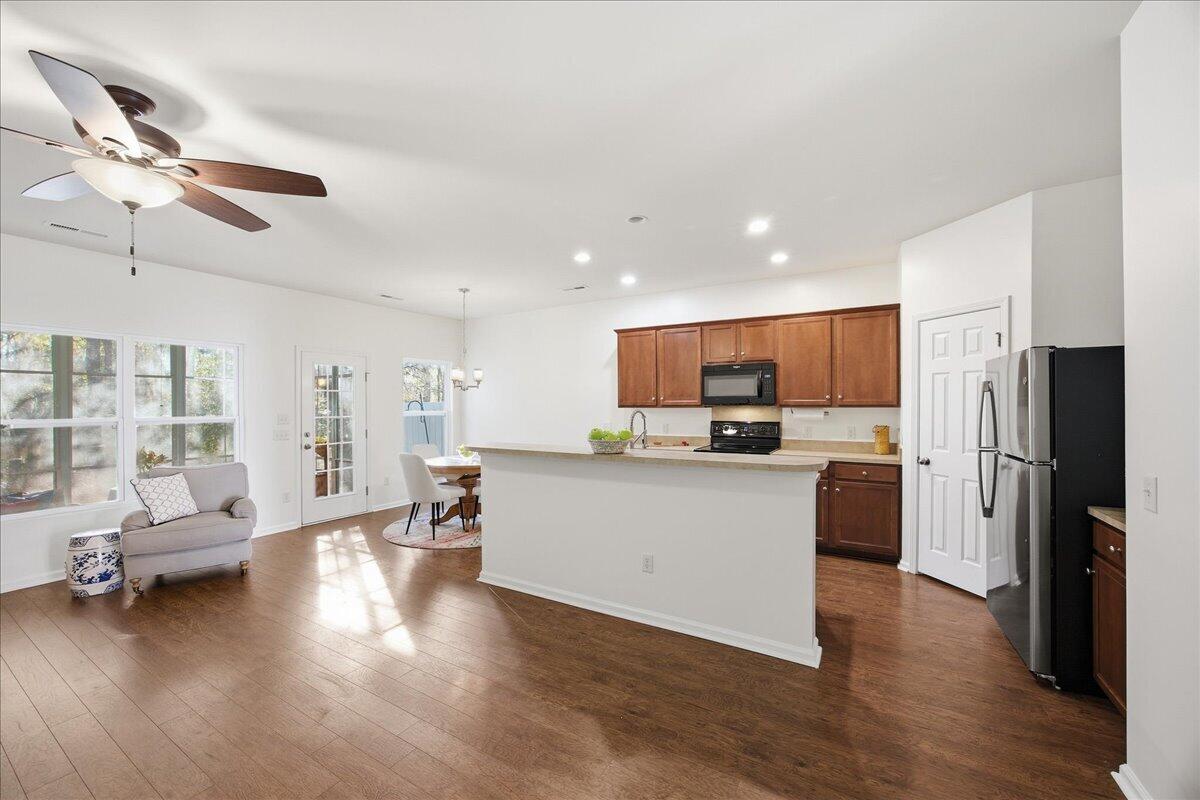 1631 Cristalino Circle