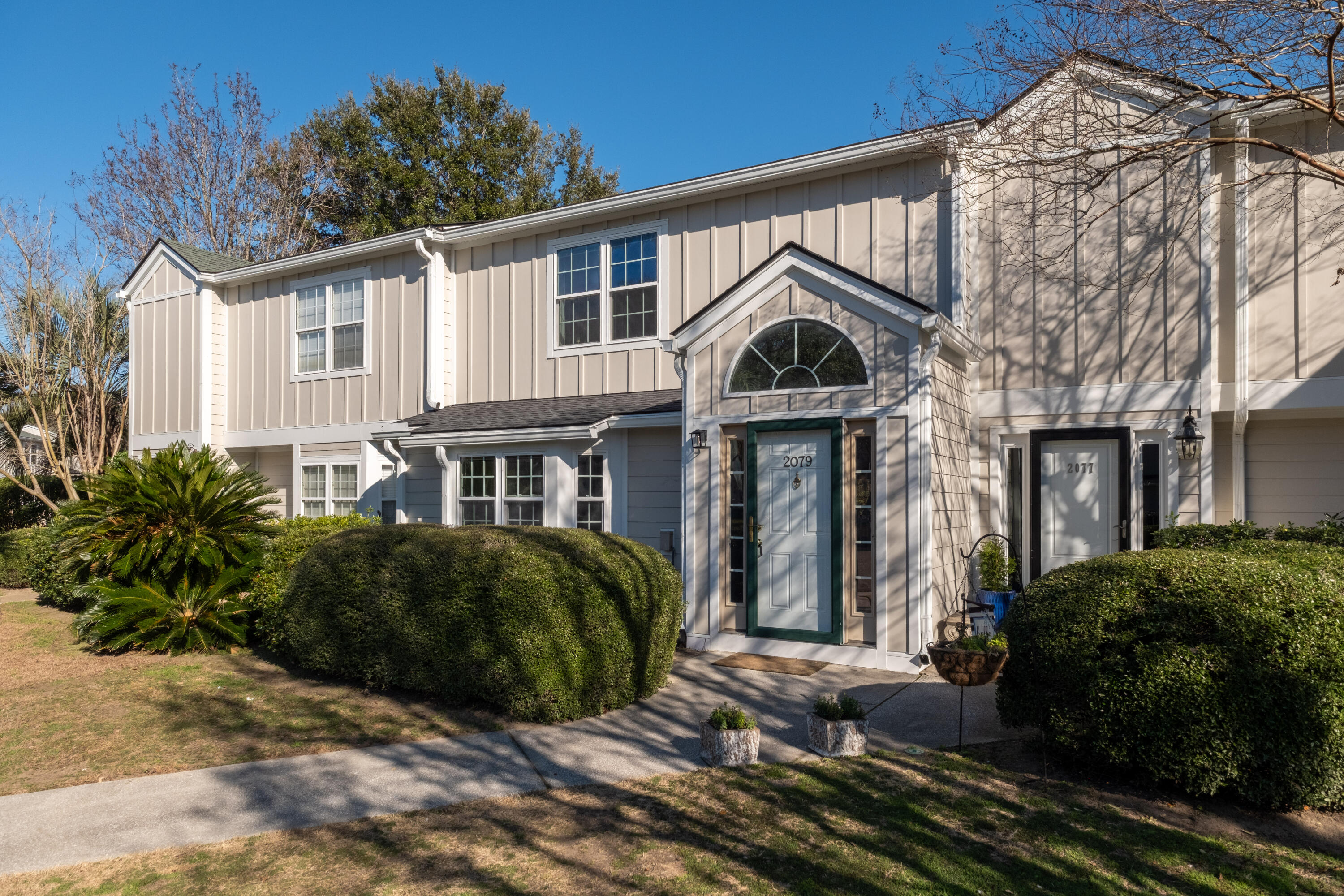 2079 Emerald Terrace